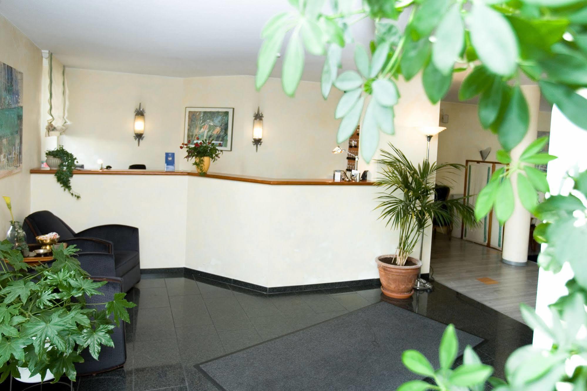 Gartenhotel Luisental Mülheim an der Ruhr Esterno foto